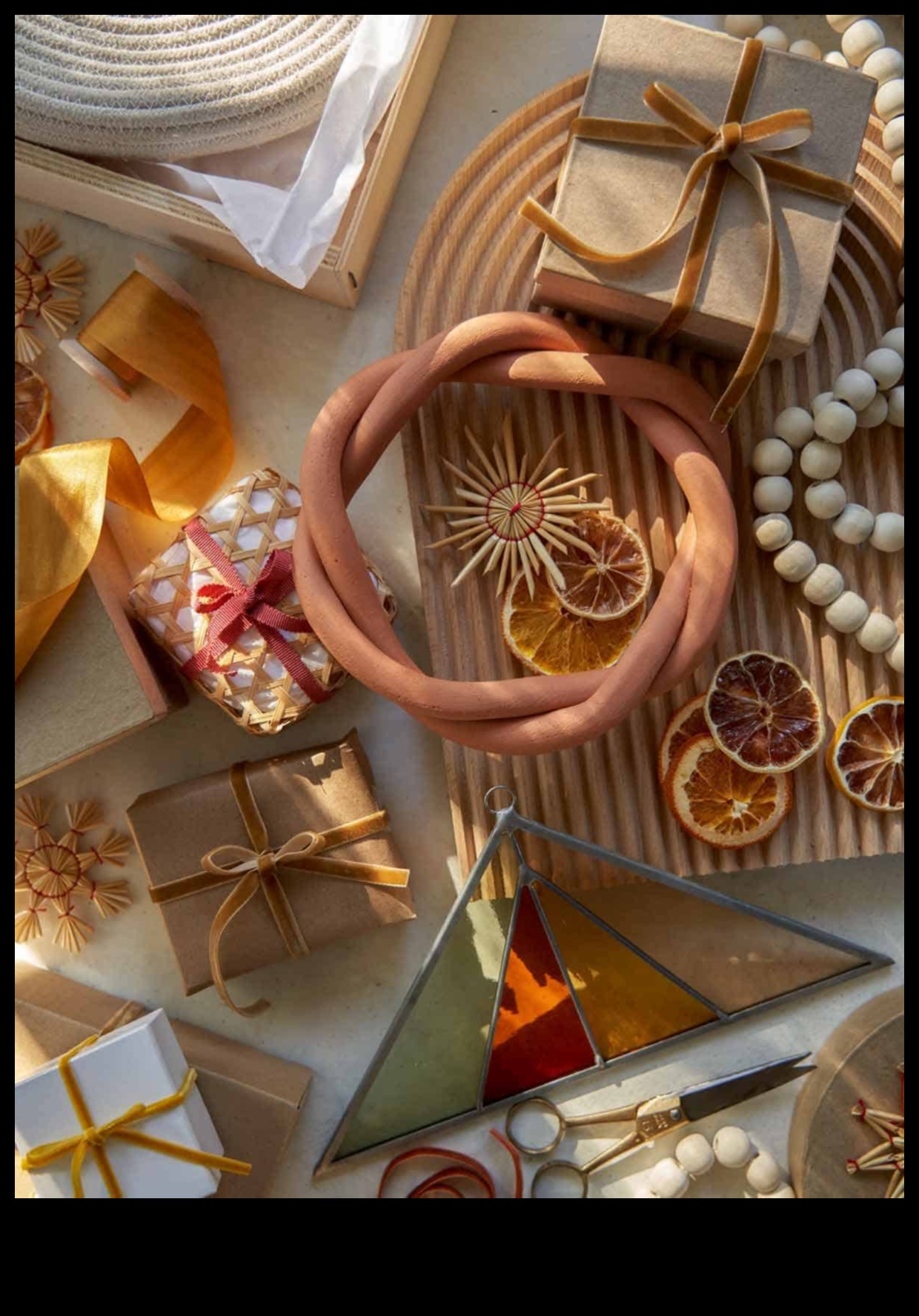 Minuni capricioase: Cadouri DIY pentru suflete ciudate