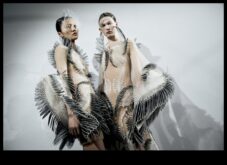 Tech Couture Fashion întâlnește inovația în ținutele moderne